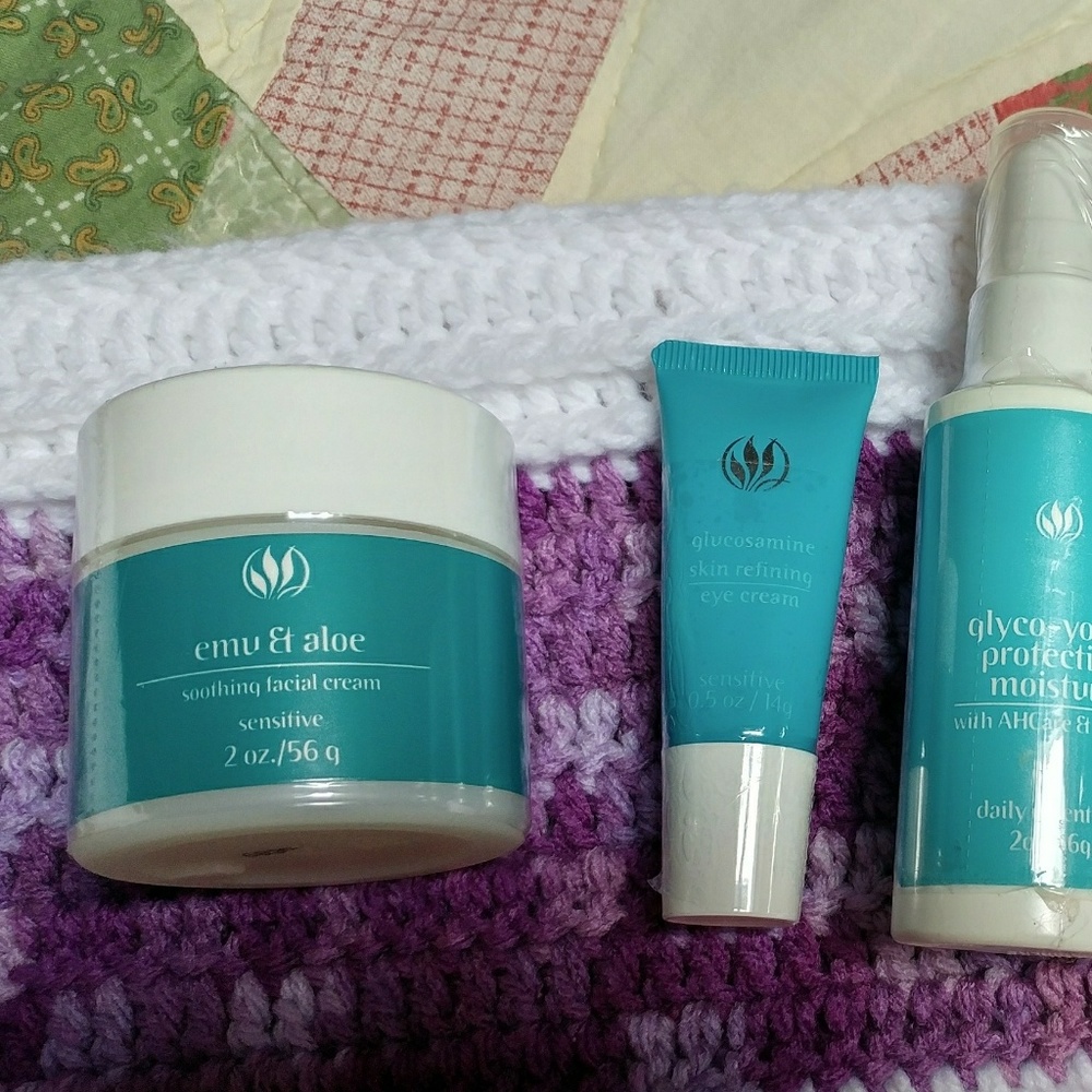Glucosamine skin care products
